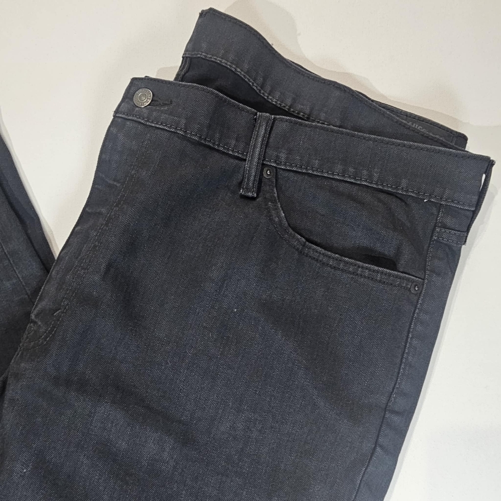 Levis Jeans Mens 44 Waist Large Gray High Rise Straight Leg 541 Essential Denim - Picture 6 of 8